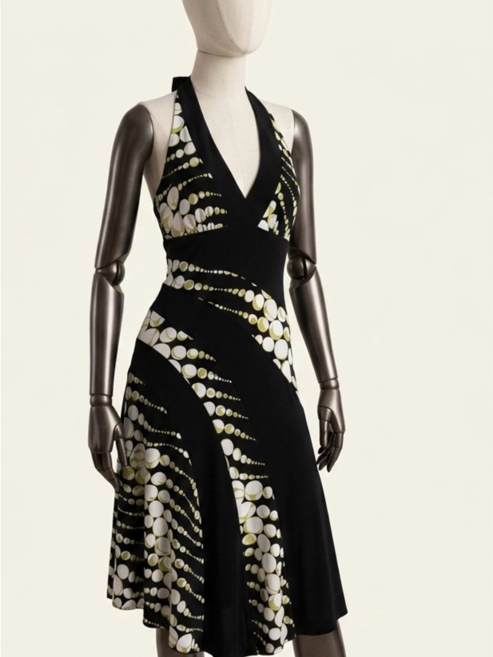 Love Tease Black and White Fit and Flare Cocktail Dress
Midnight madness sale 🌸🌸